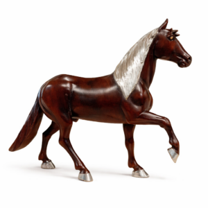 Caballo con aplicaciones de plata #950