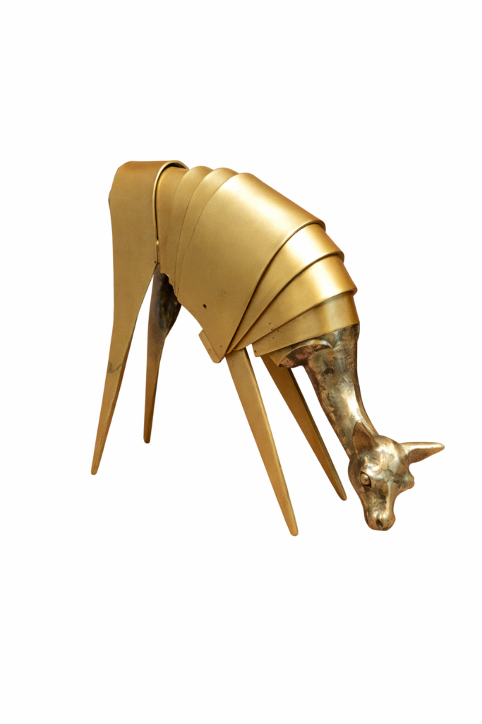 vicuna de metal y resina